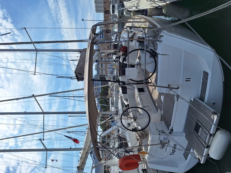 Alquiler Velero en Toulon - Jeanneau Sun Odyssey 379