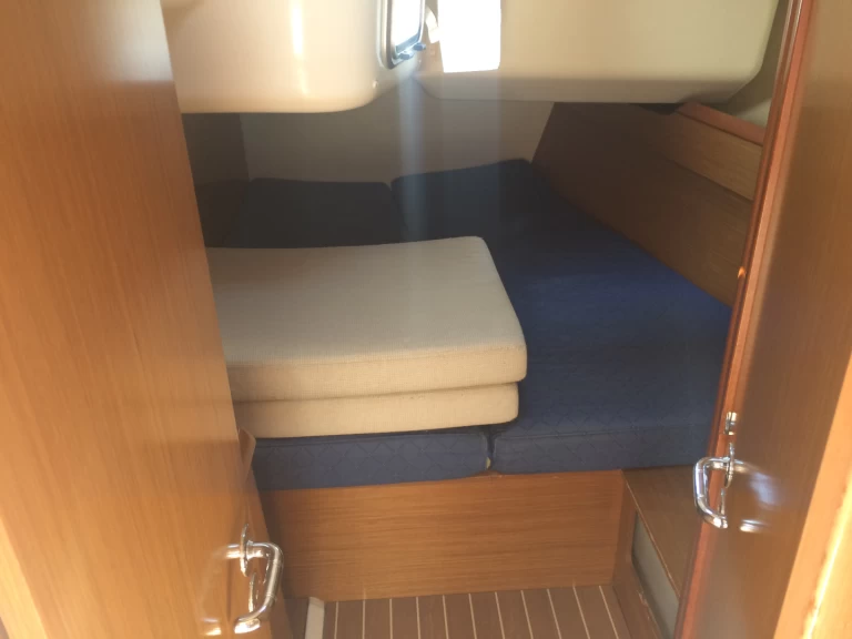 Alquiler de embarcaciones Jeanneau Sun Odyssey 45 enToulon en Samboat