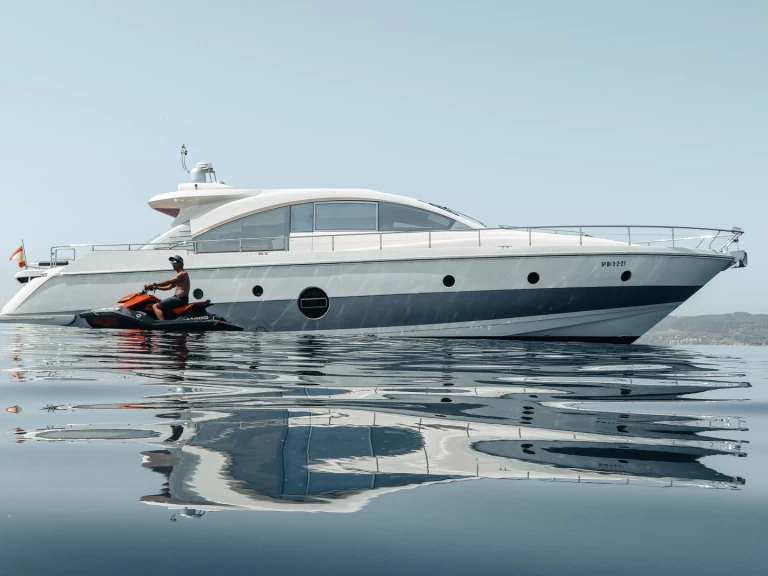 Alquiler de Aicon Aicon 72 SL en Palma de Mallorca