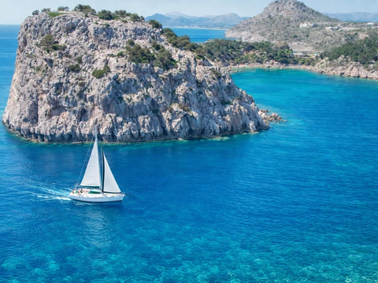 Alquiler de Velero, con o sin patrón Bénéteau Rhodes (Ciudad)