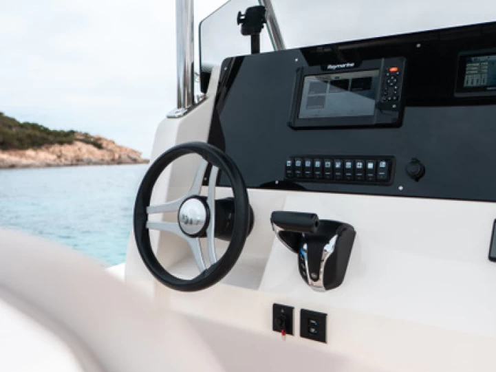 Alquiler Lancha  con o sin  título de navegación