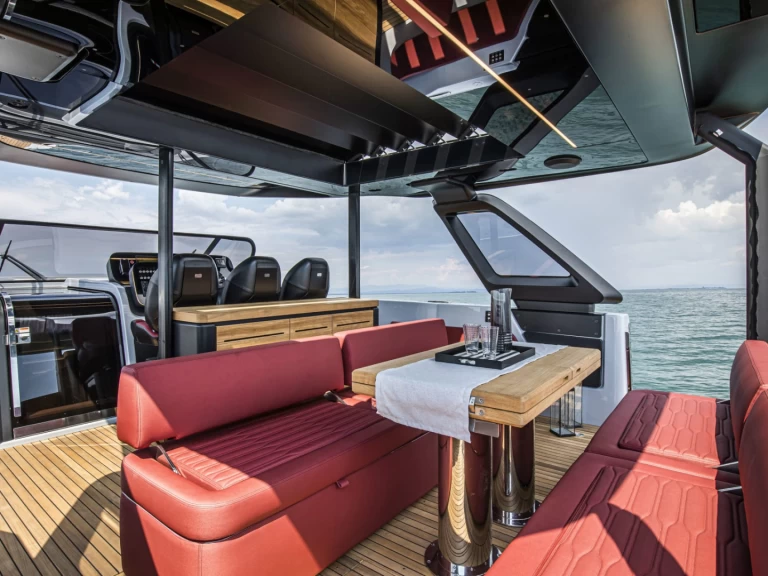 Yate de lujo para alquilar Juan-les-Pins al mejor precio