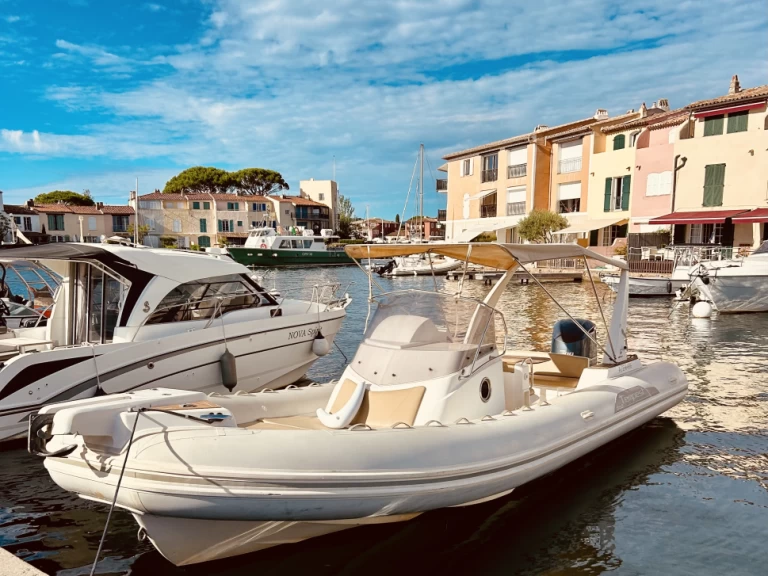 Alquiler Neumática en Golfe-Juan - Capelli Tempest 850 WA