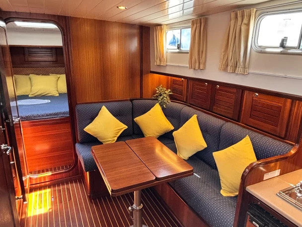 Menorquin-Yachts Menorquin Yachts 120 de alquiler a Club Nàutic Ca'n Picafort