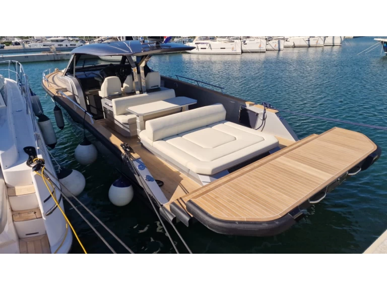 Alquiler de barcos Saint-Tropez barato de Focus Forza 37