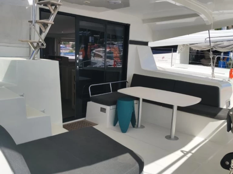 Alquiler de embarcaciones Lagoon Lagoon 42 enLe Marin en Samboat