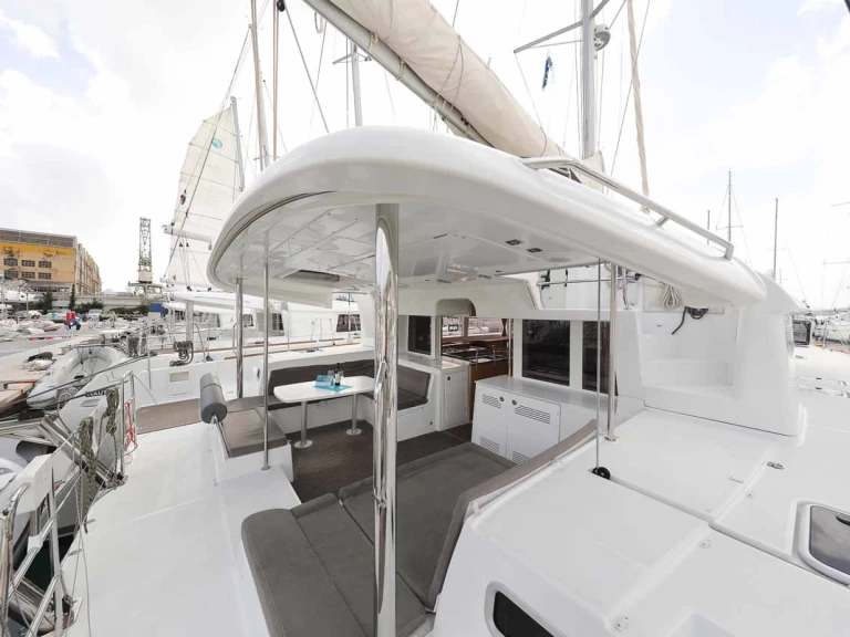 Alquiler Catamarán Lagoon con o sin  título de navegación
