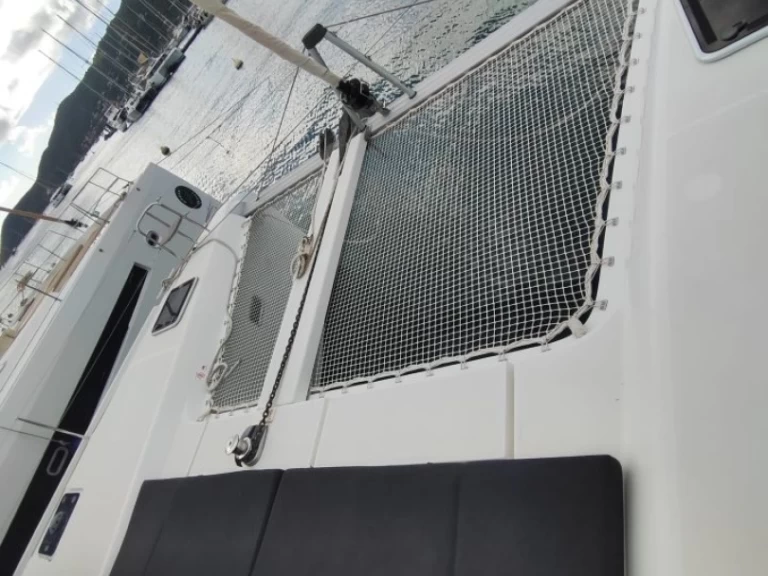 Alquiler de embarcaciones Lagoon Lagoon 42 enLe Marin en Samboat