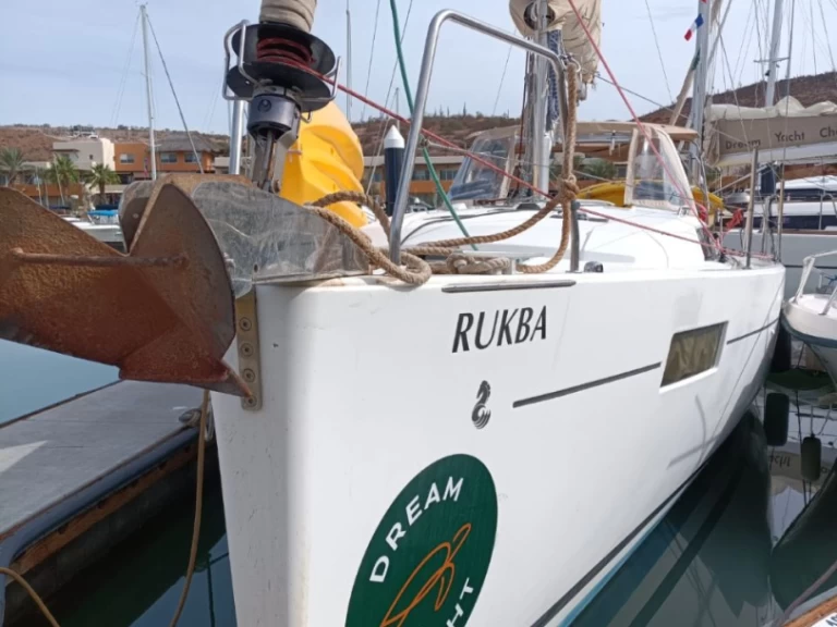 Alquiler de barcos La Paz barato de Oceanis 41.1