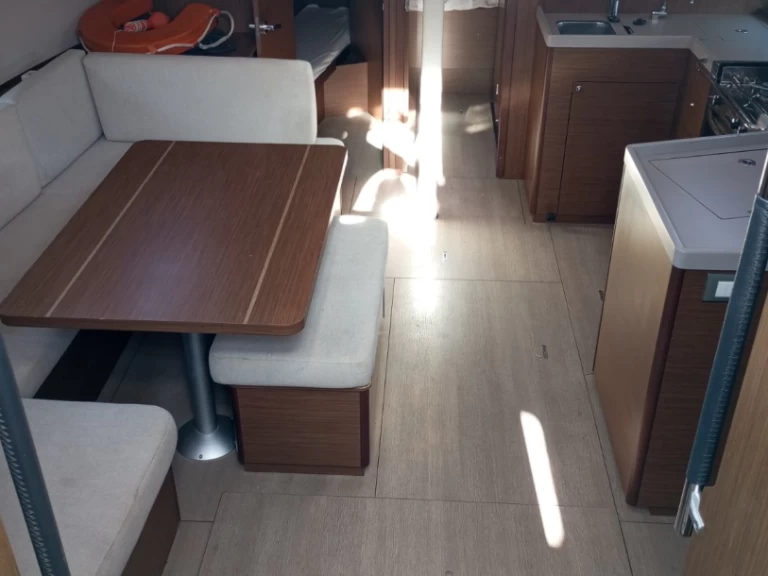 Alquiler Velero Bénéteau con o sin  título de navegación