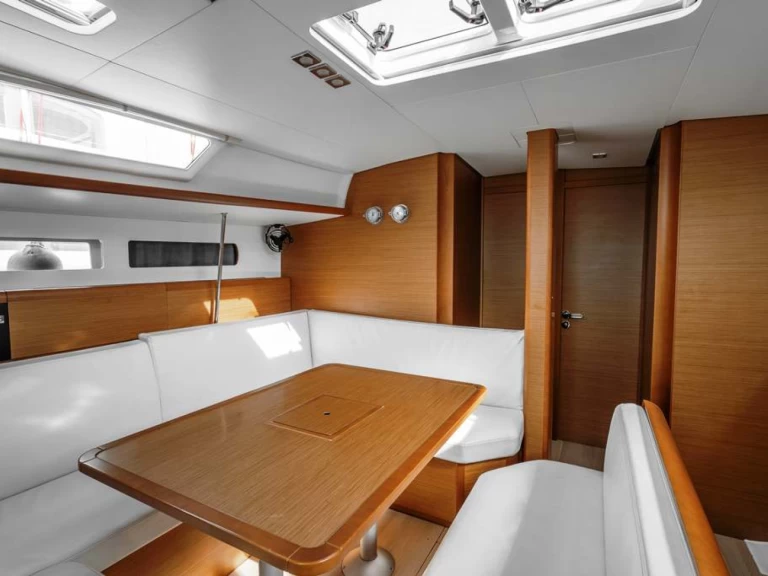 Jeanneau Sun Odyssey 479 de alquiler a Benítses