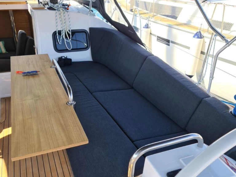 Alquiler de Elan Impression 45.1 en Trogir