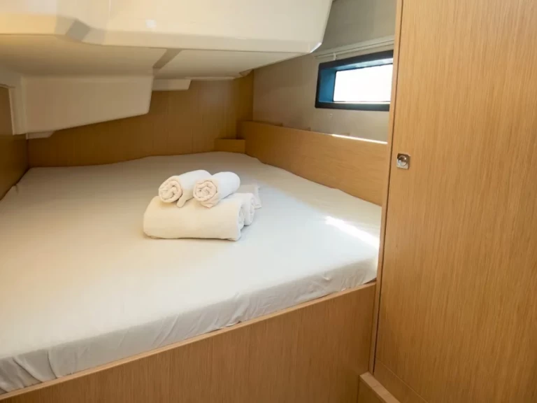 Alquiler de barcos Cogolin barato de Bavaria C38