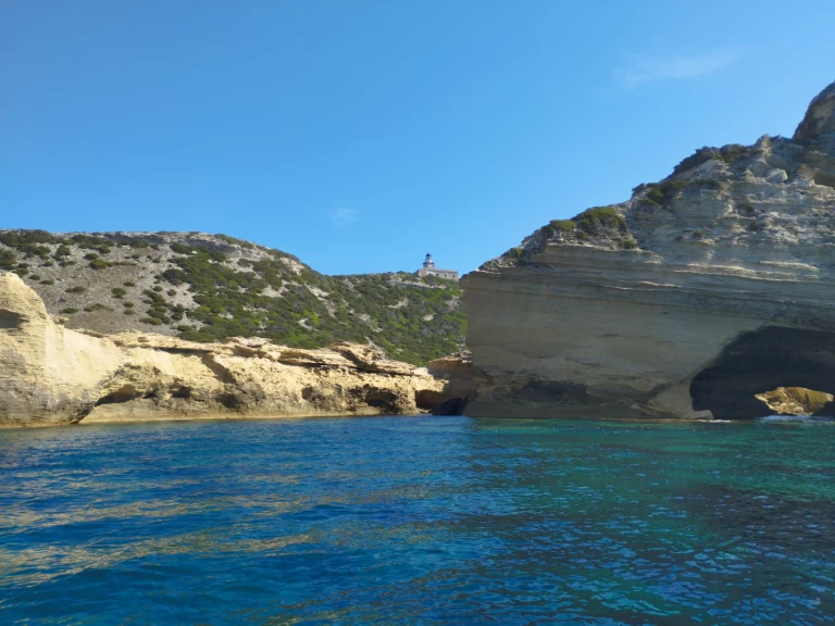 Alquiler de barcos Porto-Vecchio barato de Cap Camarat 6.5 CC Serie 3