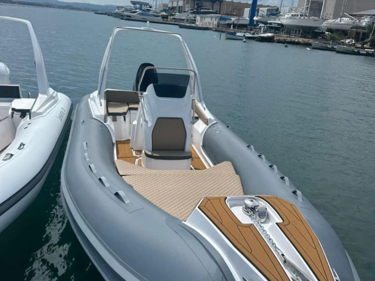 Alquiler de barcos Olbia barato de 7.50