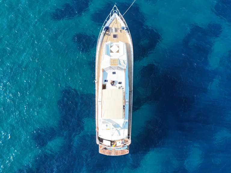 Cantieri Di Pisa Akhir 20 de alquiler a Catania