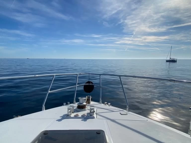 Alquiler Lancha Raffaelli con o sin  título de navegación