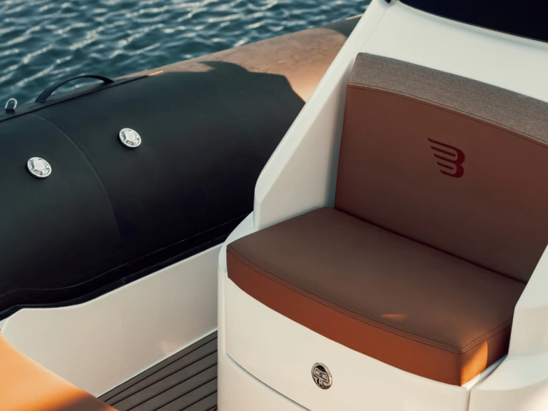 Alquiler Lancha BREVA con o sin  título de navegación