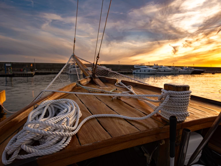 Alquiler Lancha SIMEONI con o sin  título de navegación