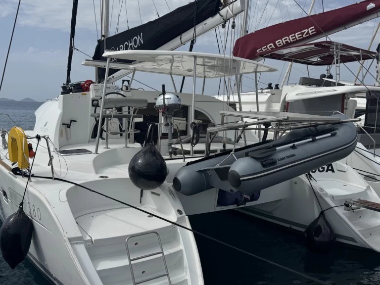 Alquiler de embarcaciones Lagoon Lagoon 380 S2 enRhodes (Ciudad) en Samboat