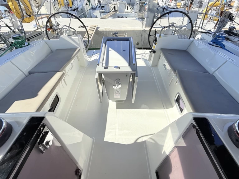 Velero para alquilar Sukošan al mejor precio