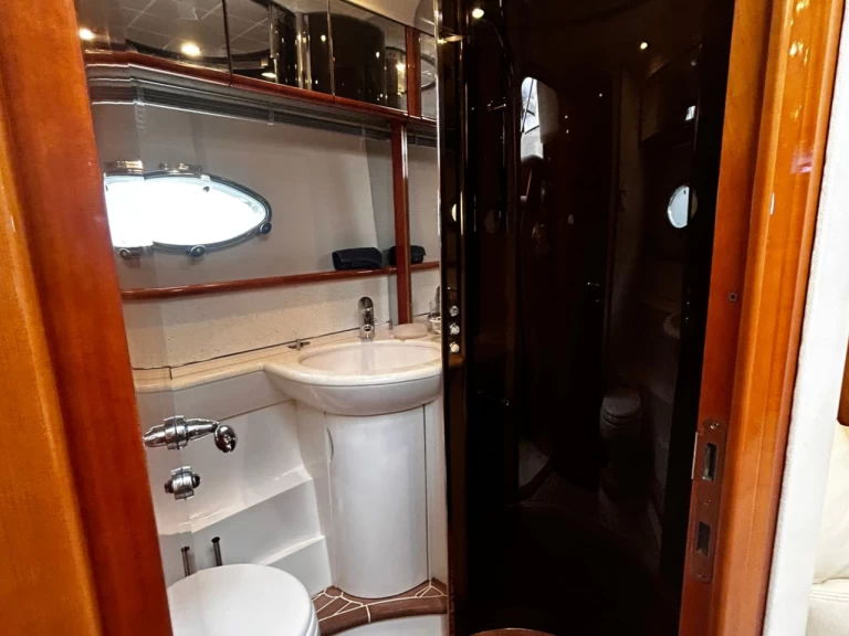 Princess Princess V65 de alquiler a Marina de Dénia