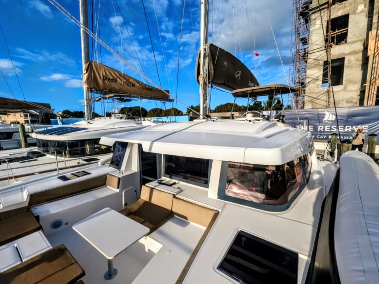 Alquiler Catamarán en Nassau - Bali Bali 4.4