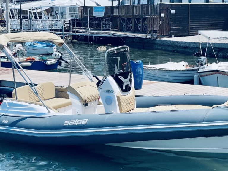 Alquiler Neumática Salpa con o sin  título de navegación