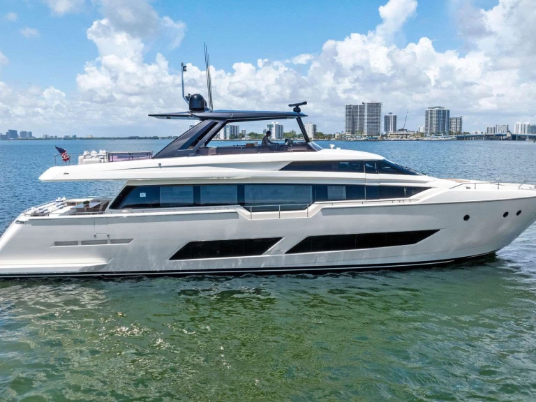 Alquiler de Ferretti THE BRASS RING en Fort Lauderdale