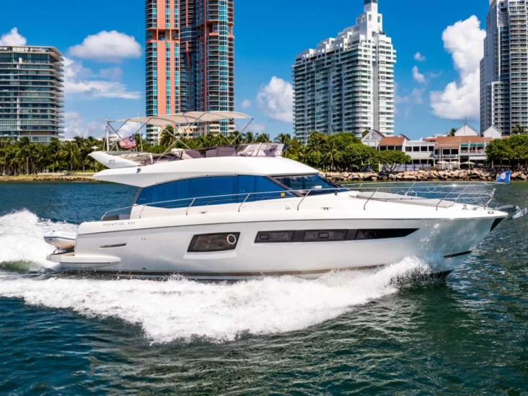 Alquiler Miami - Prestige Yachts Whiskey &amp; Waves en SamBoat