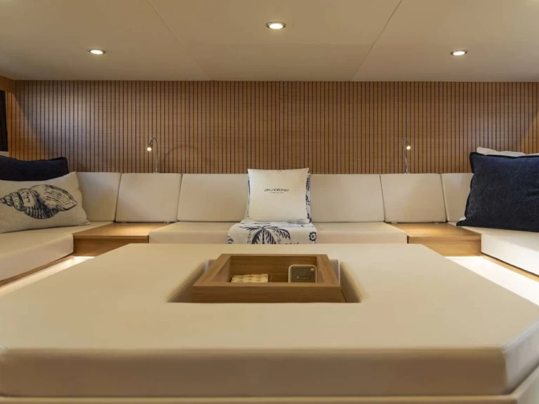 Alquiler de barcos Palm Beach barato de La Ondina