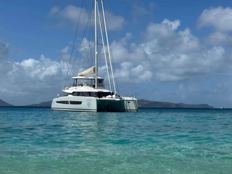 Alquiler de embarcaciones Fountaine Pajot Sapphire enIslas Vírgenes Británicas en Samboat