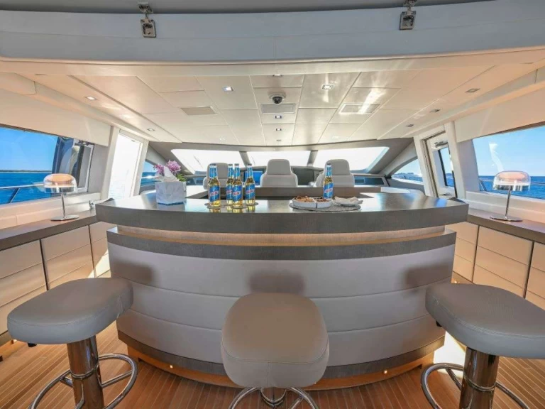Alquiler de embarcaciones Mangusta TOTAL enParadise Island en Samboat