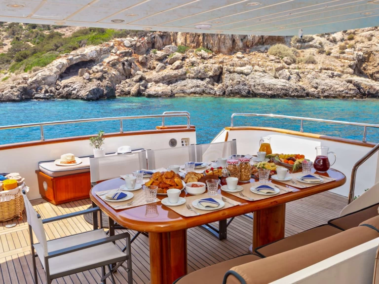 Alquiler Yate de lujo en Ellinikó - Falcon EFMARIA