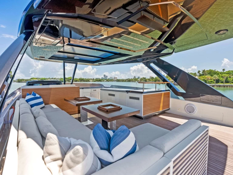 Ferretti THE BRASS RING de alquiler a Fort Lauderdale