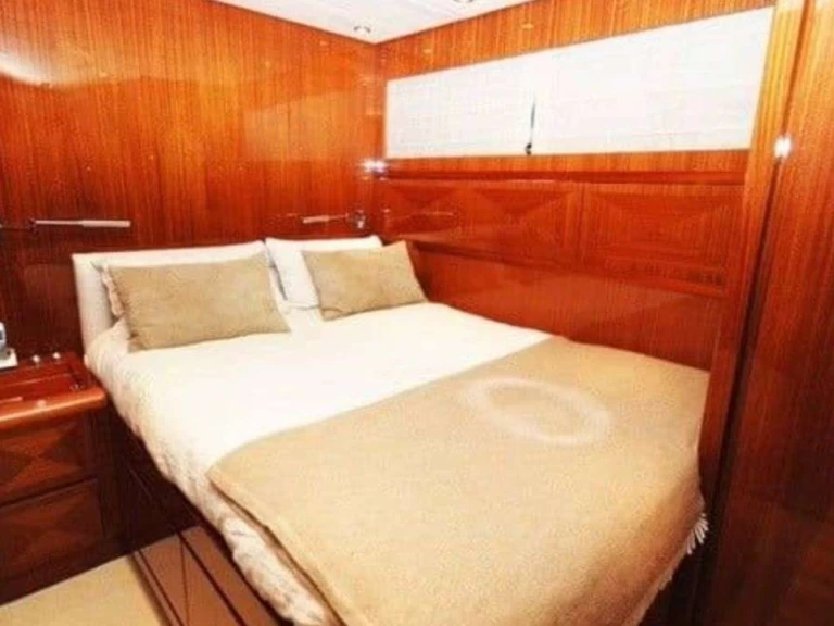 Alquiler de barcos Cannes barato de Lady Splash 