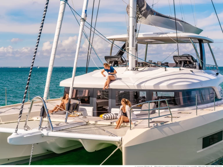 Alquiler Salerno - Lagoon Lagoon Sixty 5 Owner's Version en SamBoat
