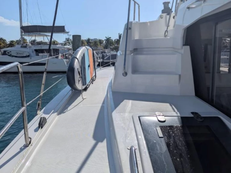 Alquiler de Catamarán, con o sin patrón Bali Nassau