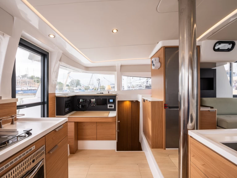 Alquiler de Catamarán, con o sin patrón Bali Lefkáda