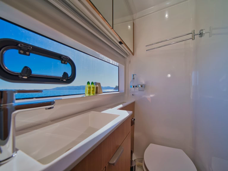 Catamarán para alquilar Gouviá al mejor precio