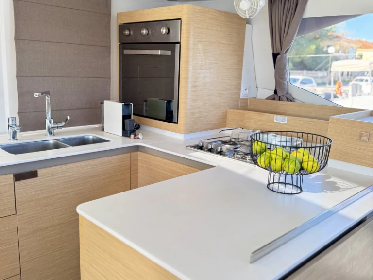 Catamarán para alquilar Préveza al mejor precio