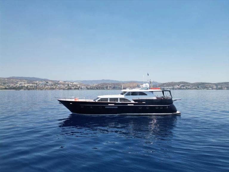 Alquiler Limassol - Continental 2200 en SamBoat