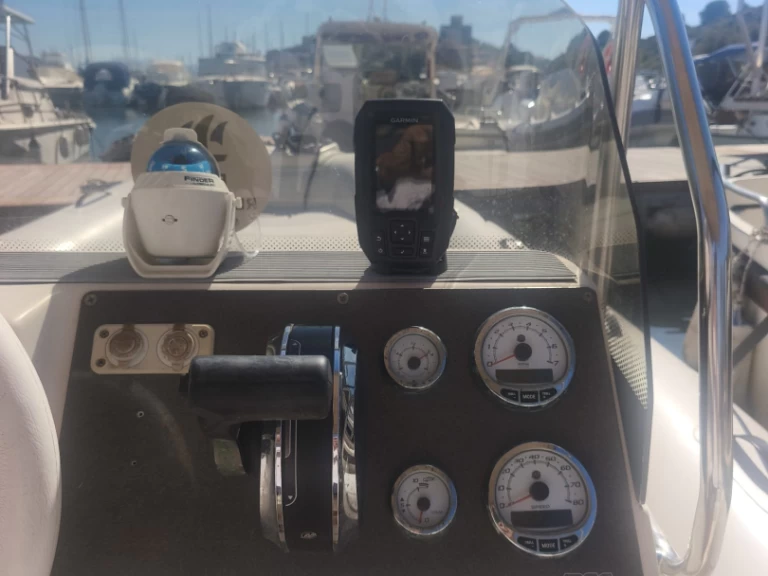 Alquiler de embarcaciones MV Marine 780 enPorto Santo Stefano en Samboat