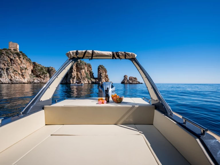 Alquiler de Neumática, con o sin patrón Altamarea Castellammare del Golfo