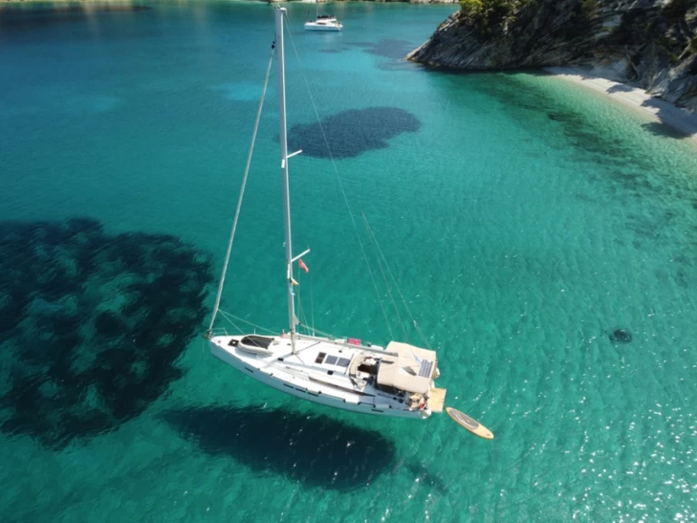 Alquiler de Jeanneau Sun Odyssey 519 en Néa Péramos