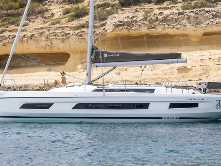 Velero para alquilar Procida al mejor precio