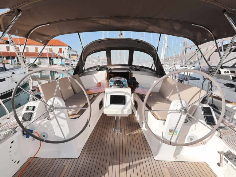 Alquiler de Velero, con o sin patrón Bavaria Pula