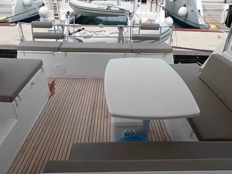 Alquiler Catamarán en Álimos - Lagoon Lagoon 40