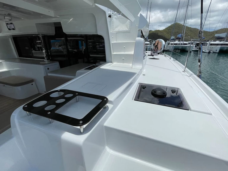 Alquiler Catamarán en Álimos - Lagoon Lagoon 46