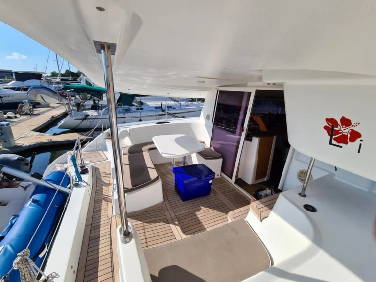 Alquiler de Fountaine Pajot Lipari 41 en Ao Po